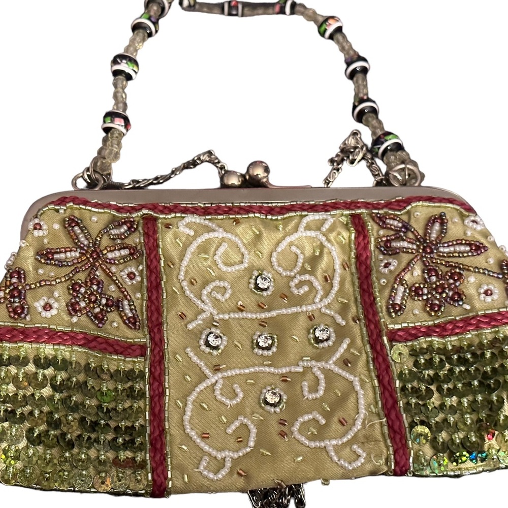 Beaded Vintage Bag.   LG/CL/GR01